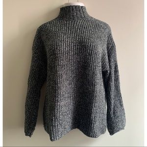 Prologue Turtleneck Sweater Medium